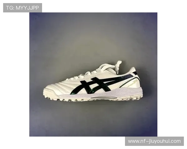 猎人体育足球鞋性能评测与性价比分析适合各类足球爱好者使用